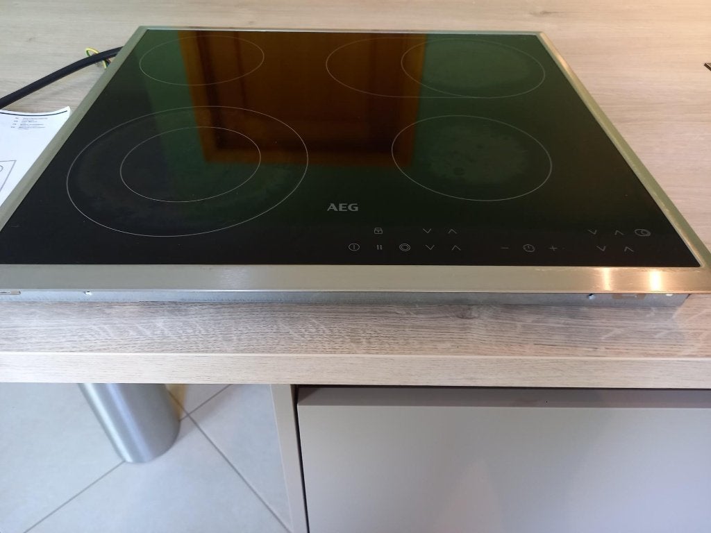 Taque vitrocéramique AEG, Elektronische apparatuur, Kookplaten, Ophalen, Gebruikt, Tussenbouw, Keramisch