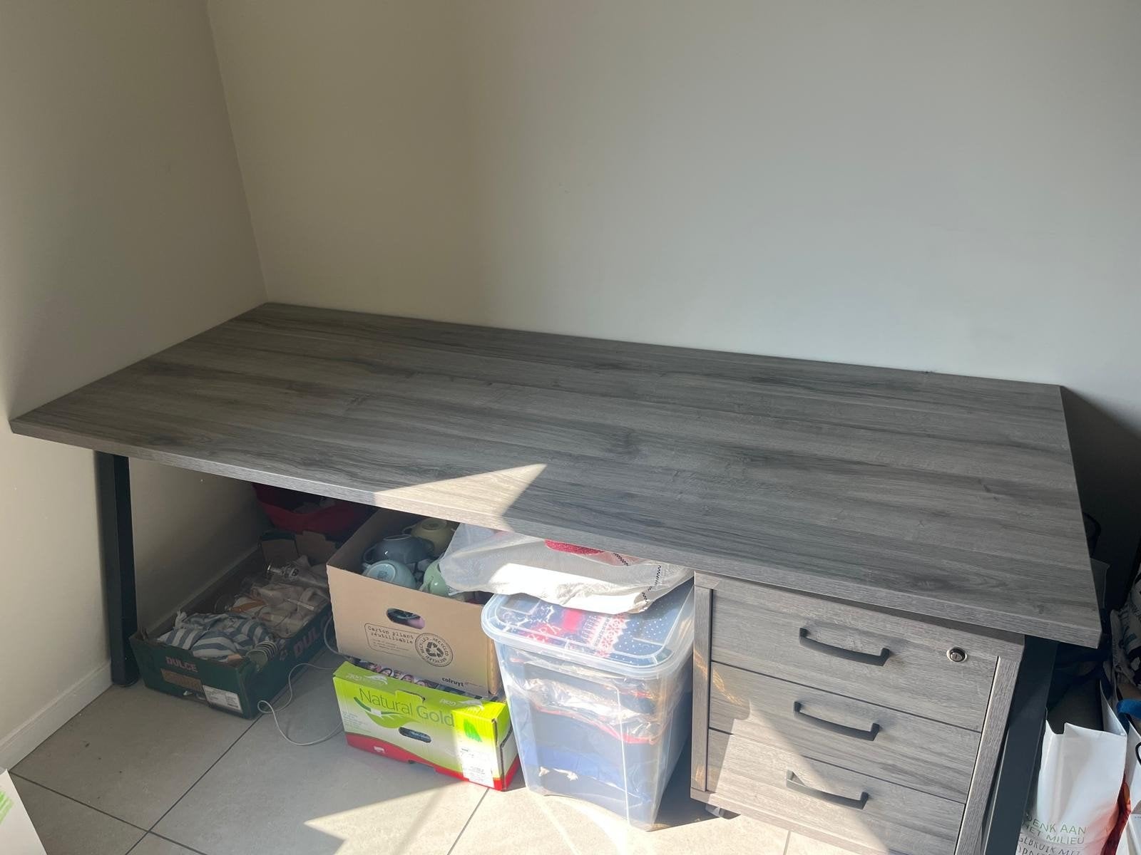 Bureau + armoire (bon état), Maison & Meubles, Bureaux, Autres marques, Comme neuf, Enlèvement, Bureau-armoire combiné