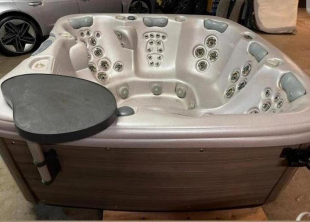 Jacuzzi Gratis geleverd en geplaatst met garantie!!, Ophalen of Verzenden