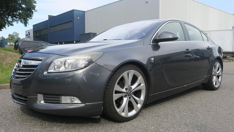 Opel Insignia 118kW 278000km 2009, Auto's, Opel, Euro 5, Gebruikt, Zwart, 4 cilinders