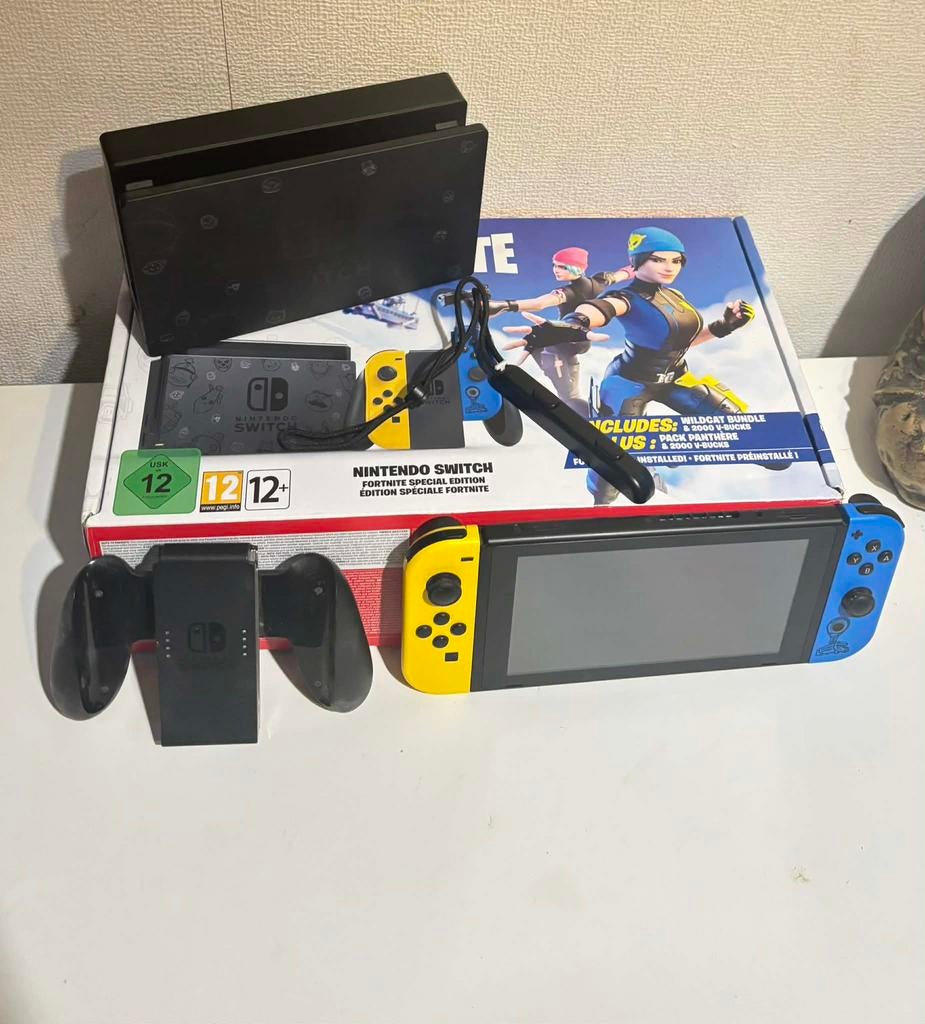 Nintendo switch 1 édition Fortnite., Ophalen, Zo goed als nieuw