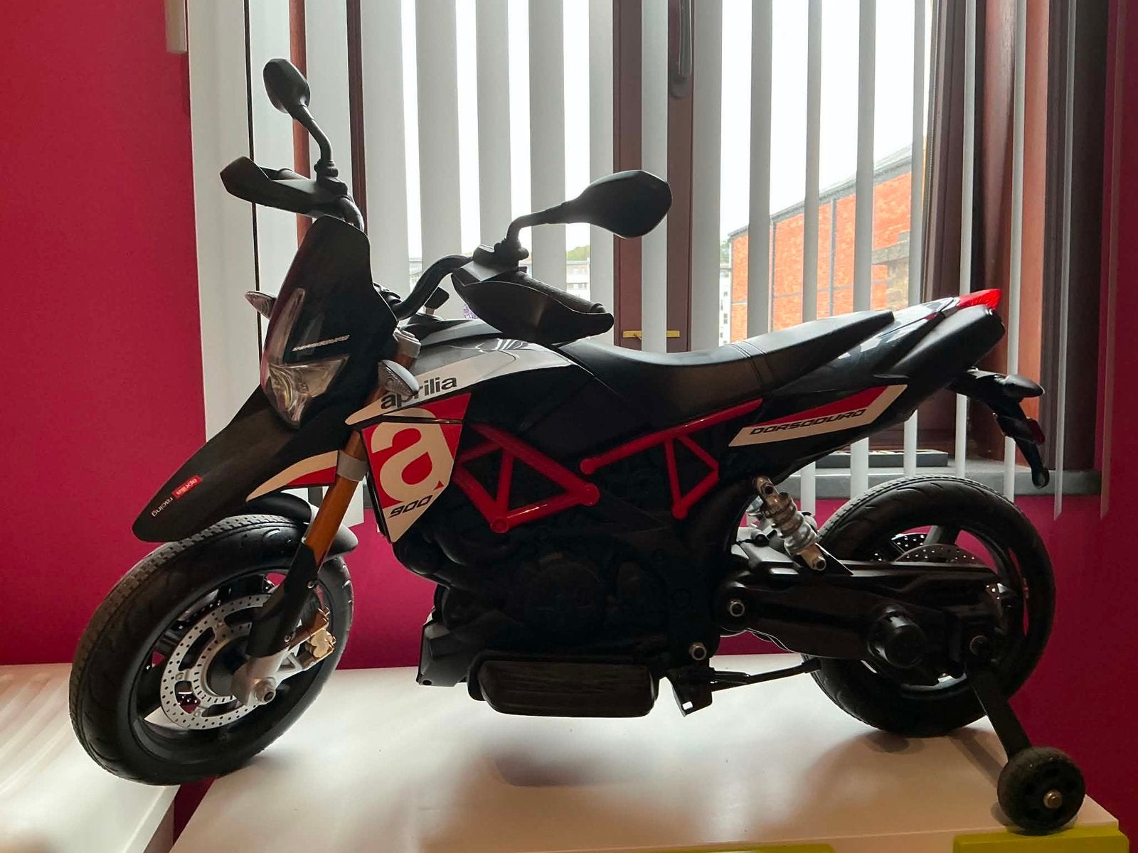 Moto électrique enfant 3 à 8 ans comme neuve, Enlèvement, Comme neuf