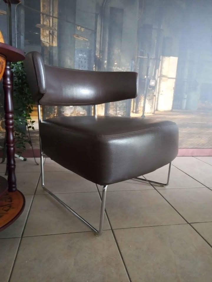 vintage lougne zeteltje modern bruin, Ophalen, Zo goed als nieuw, Bruin