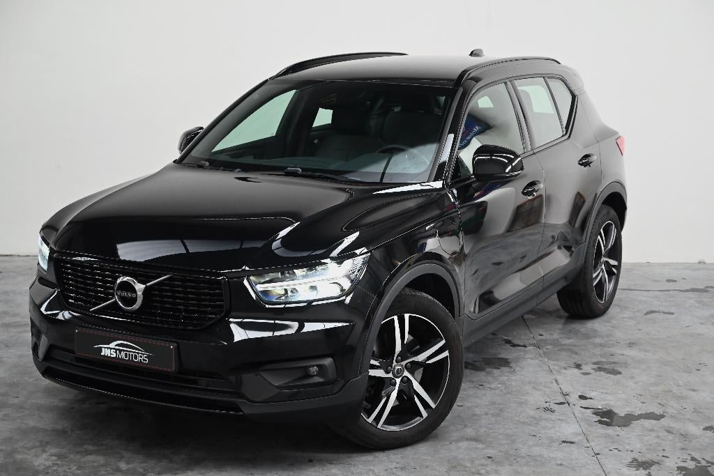Volvo XC40 Black Line T4 Recharge Plug-in Hybrid Momentum+ R, Auto's, Volvo, Stof, https://public.car-pass.be/vhr/dbe0d7bd-fb60-4b8b-8ae7-43da750e6bba