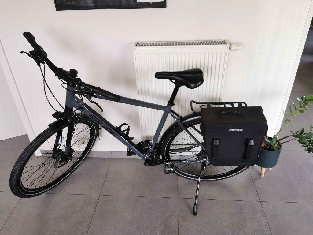 Bergamont Vitess 6 trekkingfiets 28” + fietstas, 53 tot 57 cm, Ophalen, Zo goed als nieuw, Versnellingen