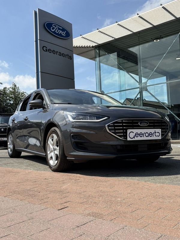 Ford Focus EcoBoost mHEV Titanium, Focus, Argent ou Gris, Achat, https://public.car-pass.be/vhr/4962025a-a36f-4647-a10f-ae64b3969c55