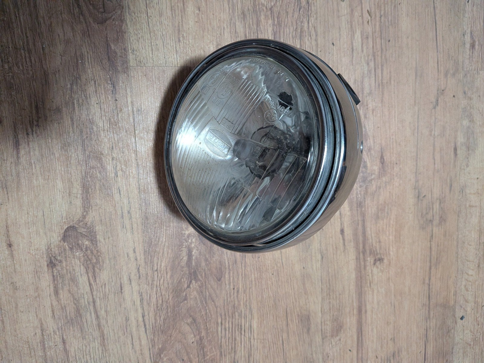 Phare avant Suzuki GN 125, Enlèvement