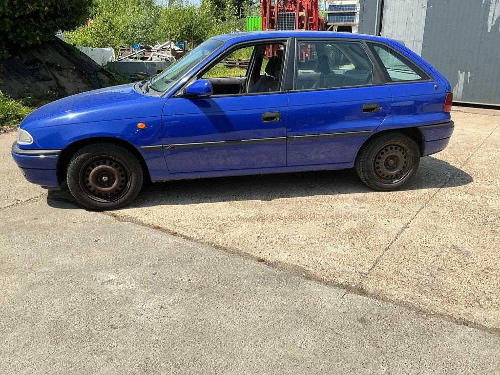 Opel Astra T92 voiture de tourisme 1997, Autos, Achat, Entreprise, Boîte manuelle, Autre carrosserie