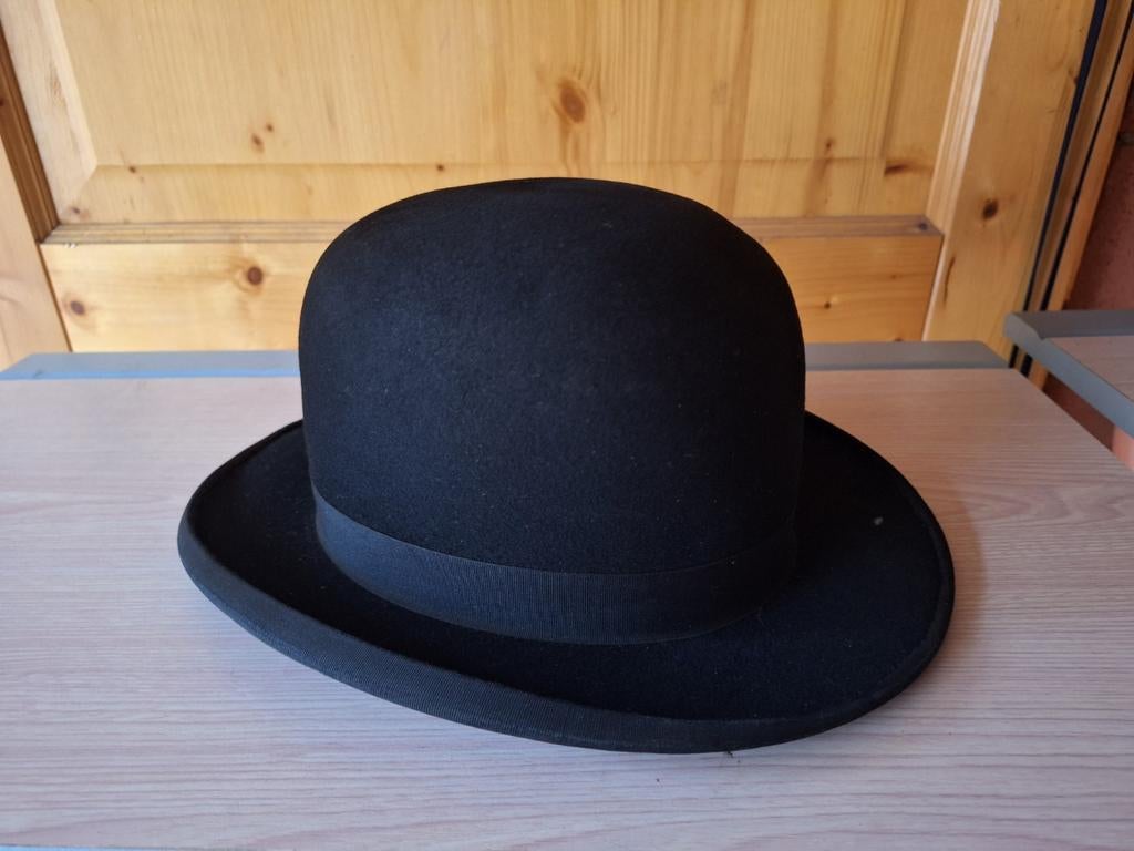 Bolhoed Londen style, Ophalen
