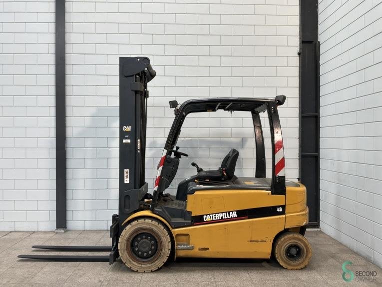 Caterpillar EP40, Articles professionnels, Machines & Construction | Chariots élévateurs & Transport interne, Plus de 4 000 kg
