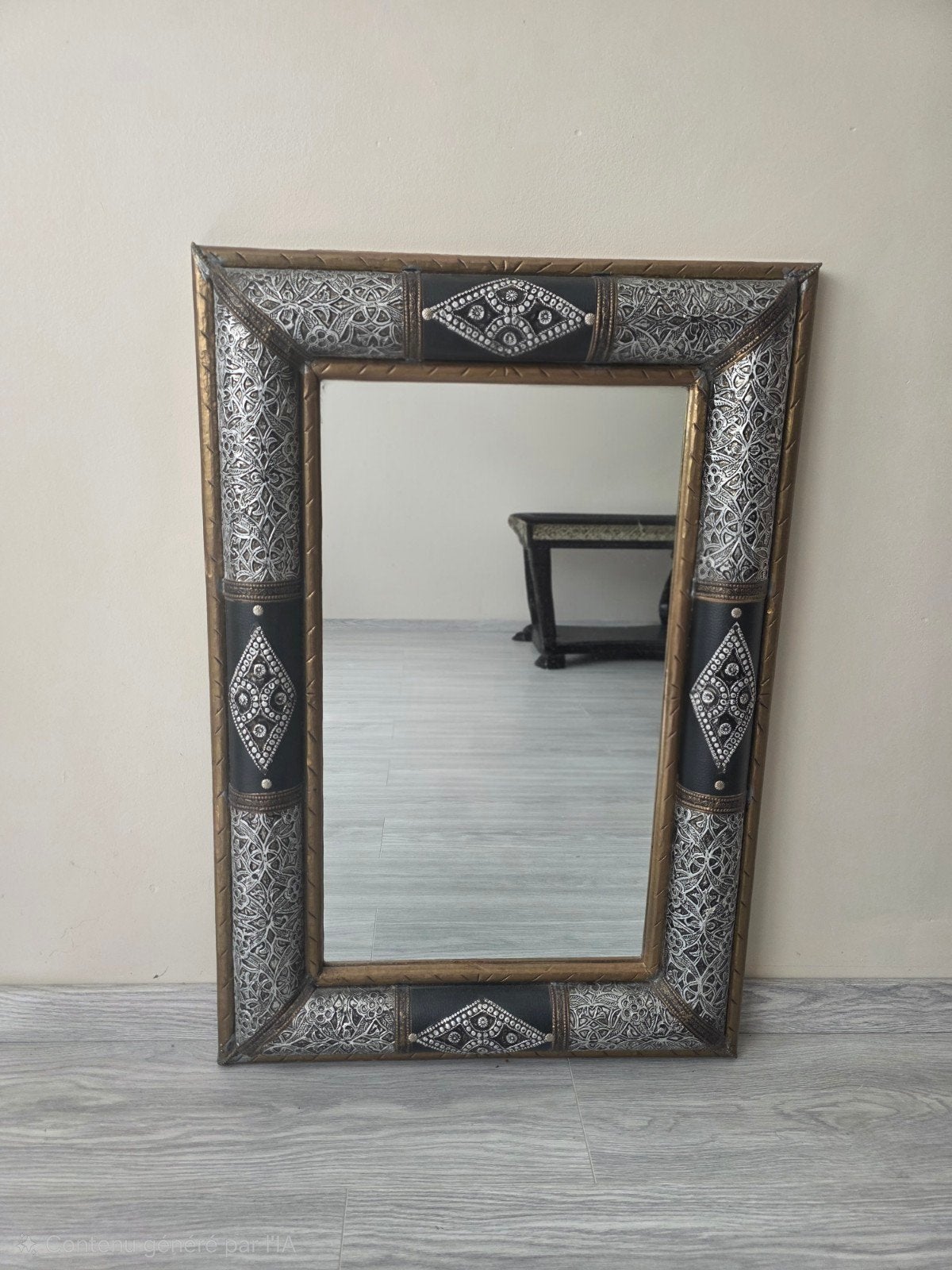 Miroir décoratif style marocain / oriental – cadre sculpté