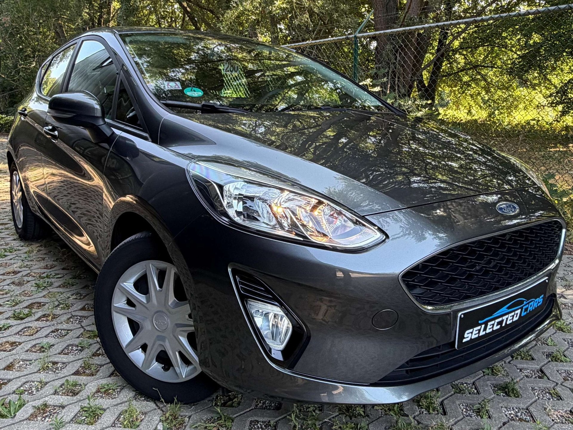 Ford Fiesta Fiesta 1.1i Benzine, Auto's, Gebruikt, https://public.car-pass.be/vhr/b82b67f9-aead-44c0-8f7d-6e8285f64fa9, Bedrijf