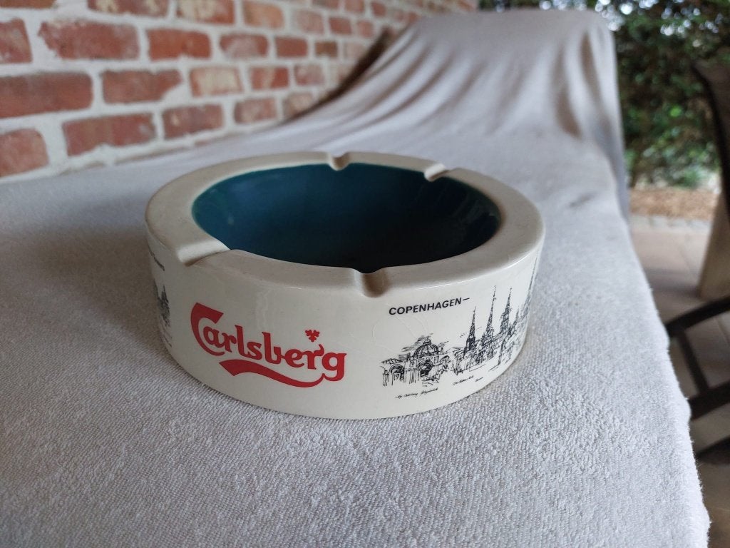 Grote vintage asbak Carlsberg, Verzamelen, Biermerken, Ophalen of Verzenden, Gebruikt, Reclamebord, Plaat of Schild, Overige merken