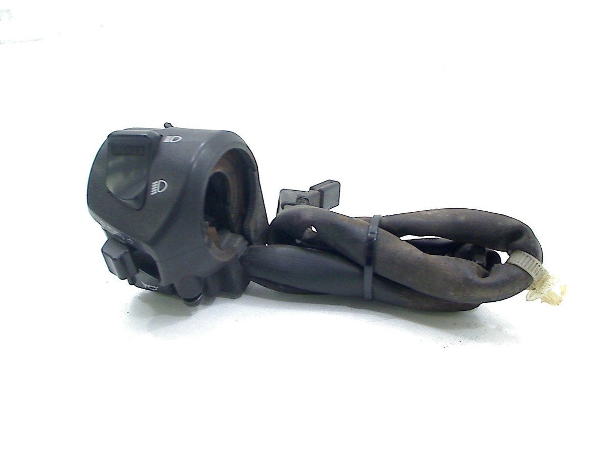 COMMUTATEUR GAUCHE CBR 250 R 2011-2013 (CBR250 CBR250R), Dhr. S. di Majo, Utilisé, Info@cama-motorparts.nl, P.J. Troelstraweg 8 8
3144 CX  MAASSLUIS, NL
