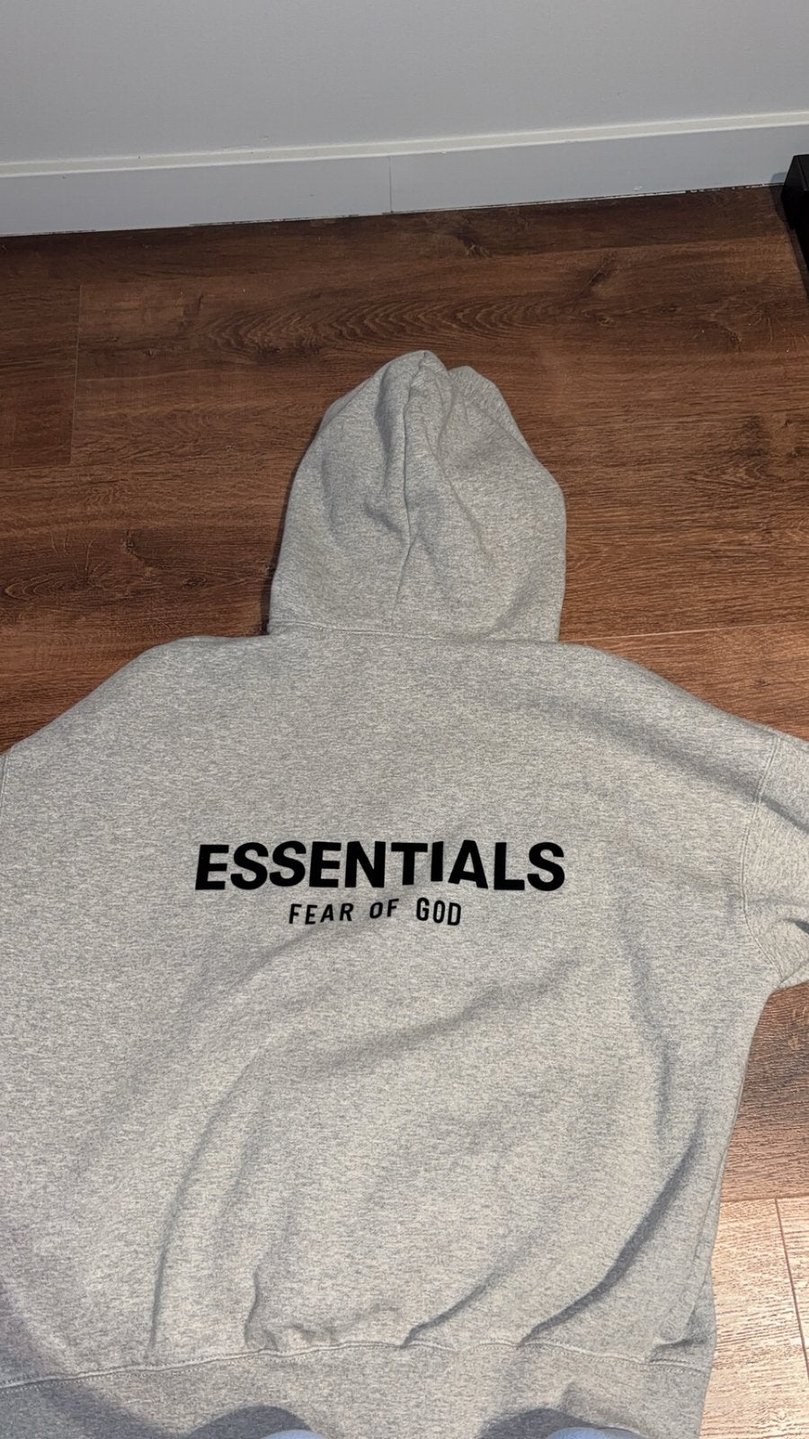 Essentials FOG dark oatmeal, Ophalen, Zo goed als nieuw, Maat 36 (S), Grijs