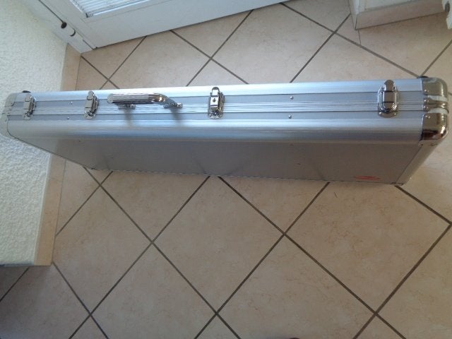 Flight Cases Coffre alu. Pour guitare Electrique: "STAGG", Enlèvement, Comme neuf, Guitare électrique, Flight case
