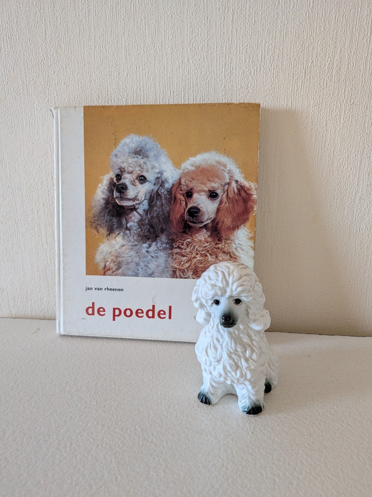 Boek De Poedel + beeldje, Enlèvement ou Envoi