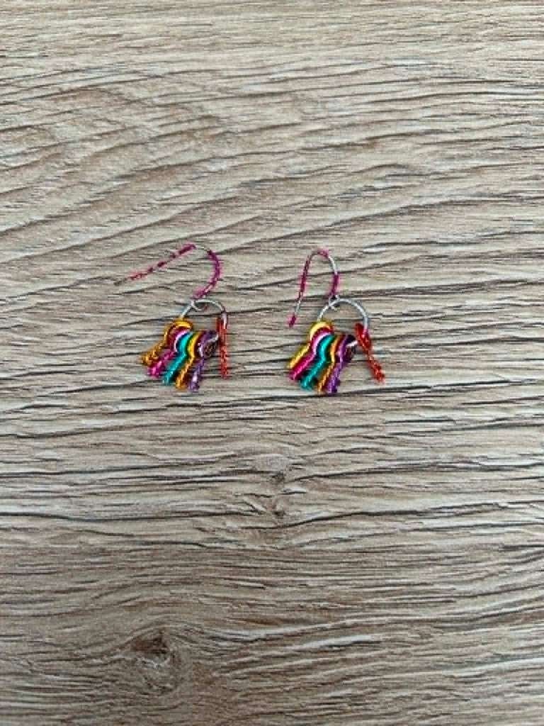 Boucle d’oreille avec clés multicolore, Handtassen en Accessoires, Oorbellen, Ophalen, Gebruikt, Overige kleuren, Hangers