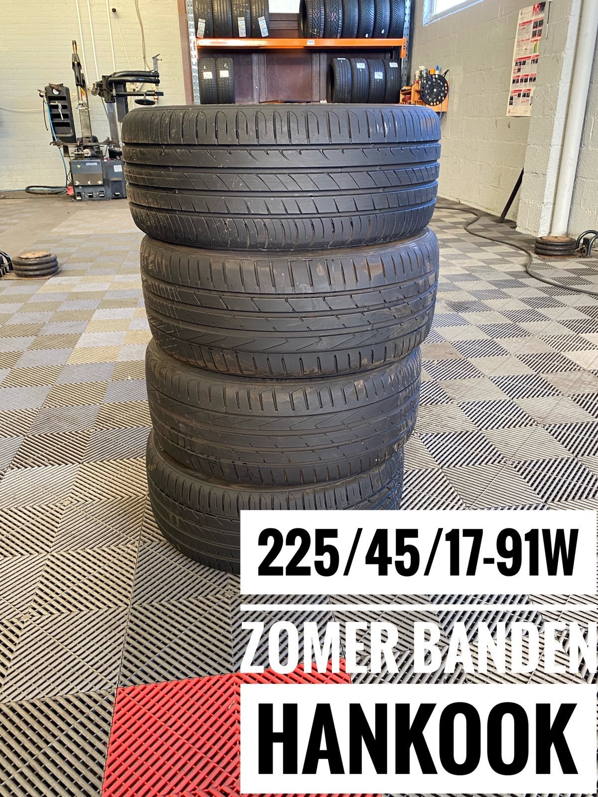 225/45/17-91w hankook met monteren per stuk 60 eur, Ophalen