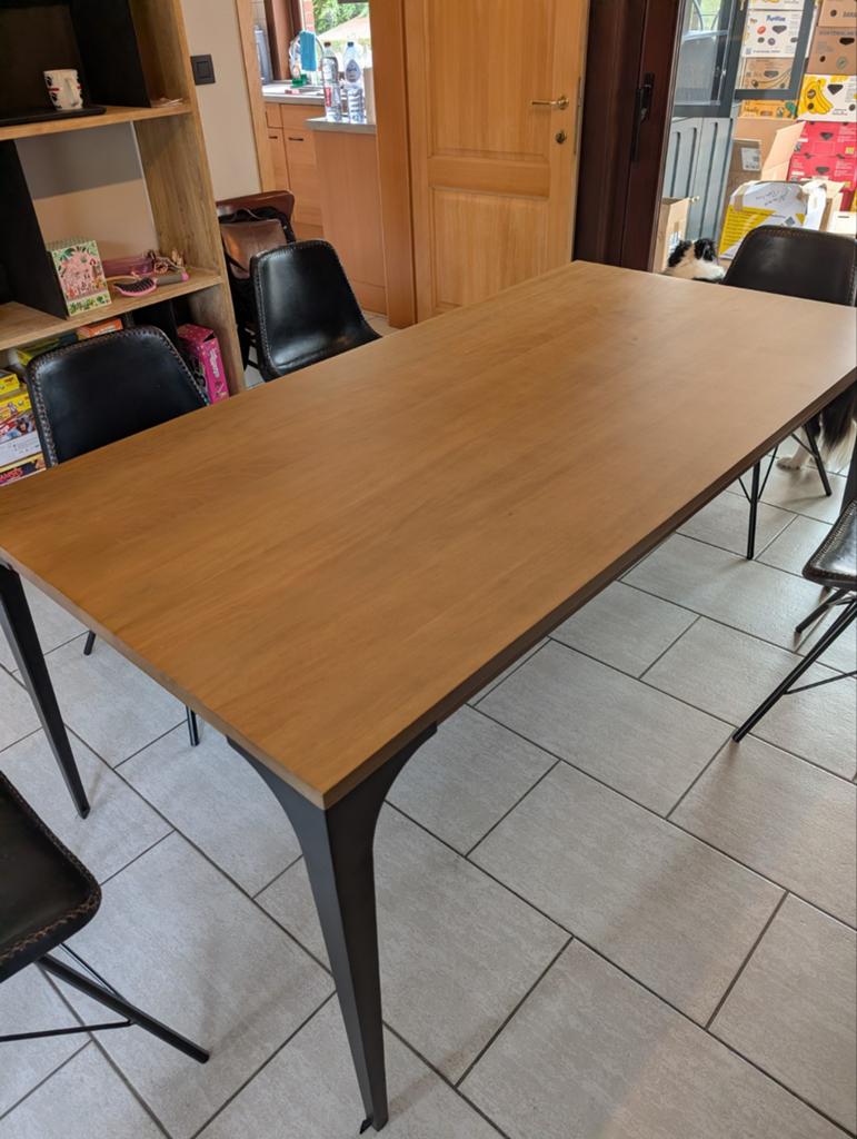 Table à manger en manguier et métal 180x90 en parfait état, Métal