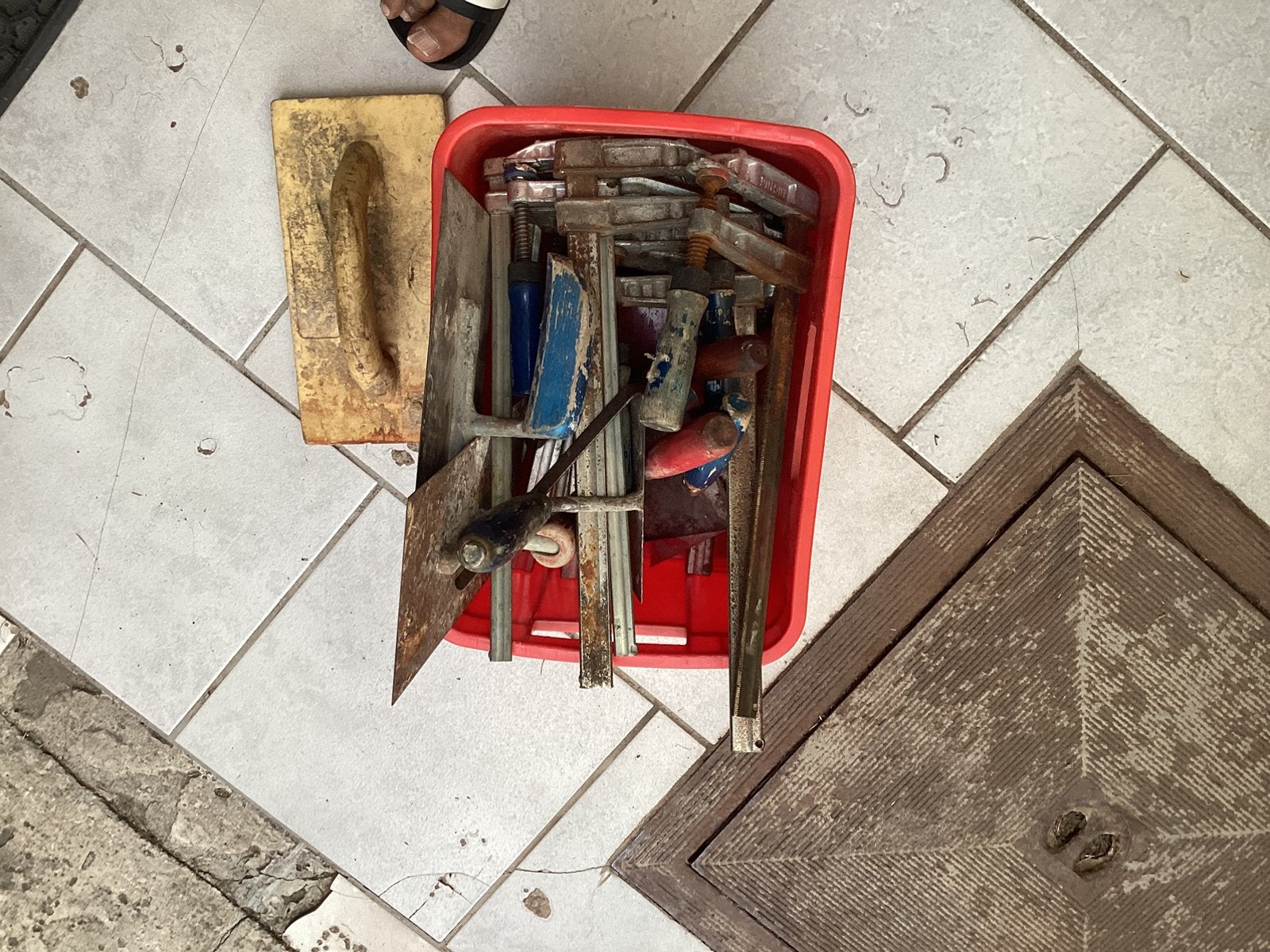 Outils pour la maçonnerie, Enlèvement, Utilisé
