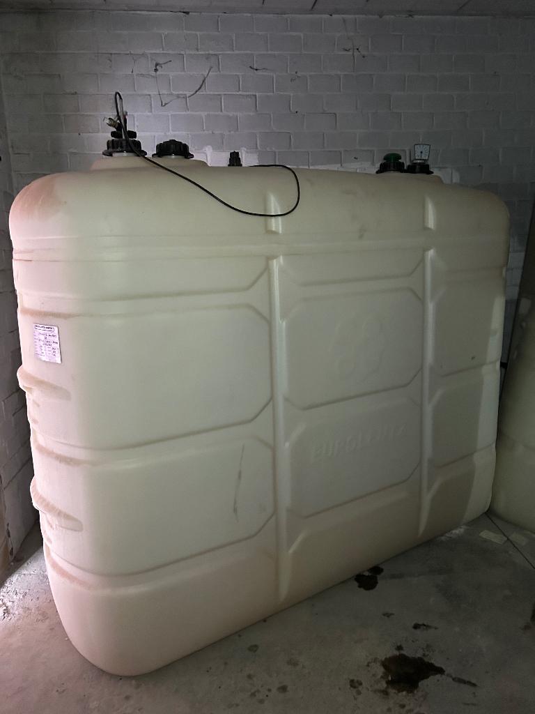 Dubbelwandige mazouttank 2000 L, Doe-het-zelf en Bouw, Ophalen, Overige typen, Zo goed als nieuw, 60 tot 150 cm