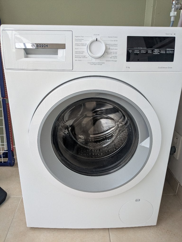 Wasmachine 8kg 2023 Bosch Serie 4, Ophalen, Gebruikt, Minder dan 85 cm, Voorlader