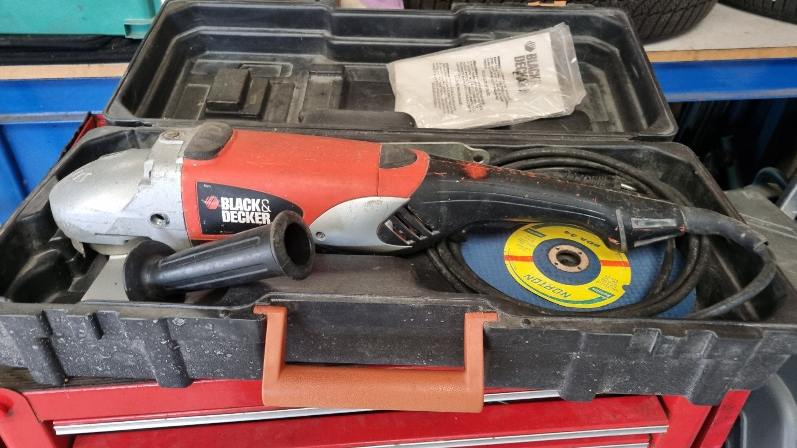 disqueuse 230 black&decker, Bricolage & Construction, Outillage | Meuleuses, Utilisé, 1000 watts ou plus, Meuleuse d'angle