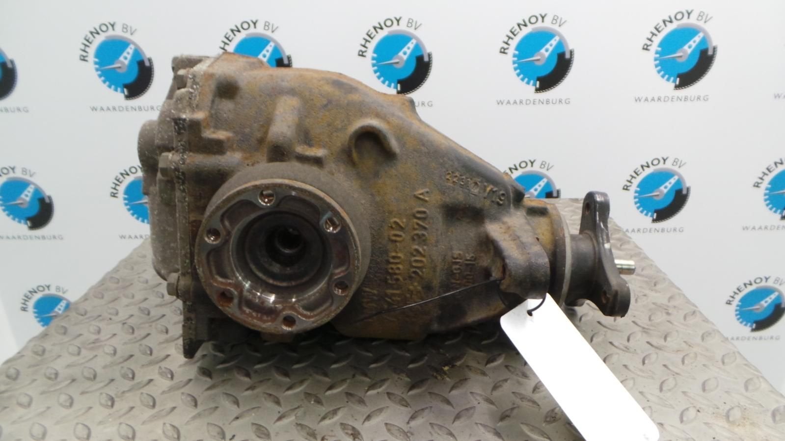 BMW 3 SERIES 318D CORP. L. BNS L. DIFFERENTIEEL / CARDAN 200, Ophalen of Verzenden, Gebruikt, Stiba lid