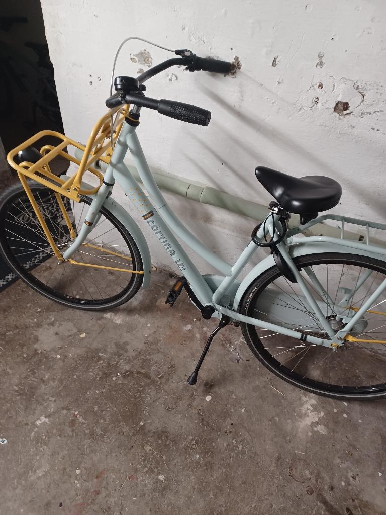 Stevige hollandse meisjesfiets voor 12 - 15 jaar, Fietsen en Brommers, Fietsen | Meisjes, Terugtraprem, Zo goed als nieuw, Cortina