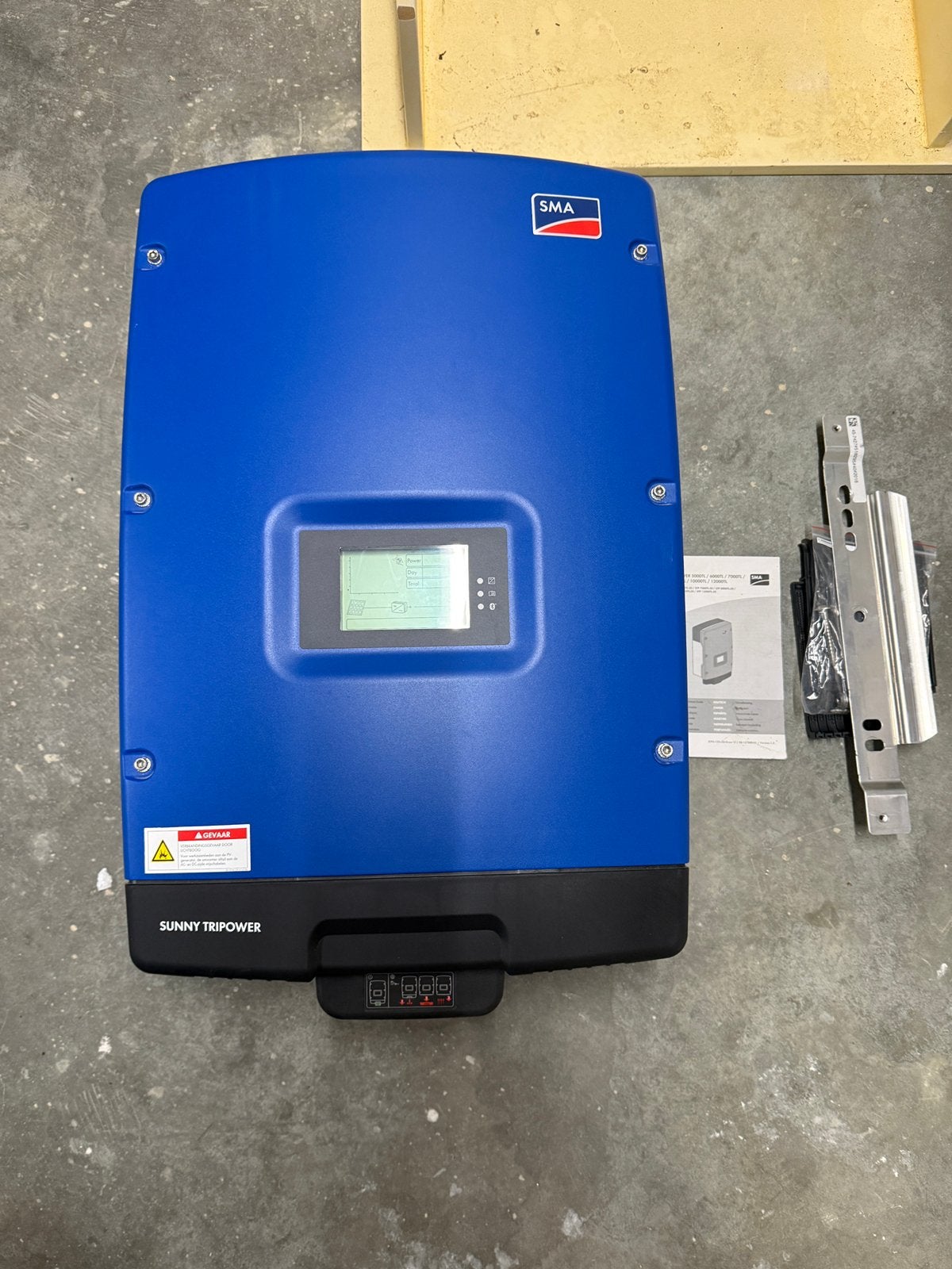 SMA omvormer stp-7000TL20, Doe-het-zelf en Bouw, Zonnepanelen en Toebehoren, Ophalen, Zo goed als nieuw