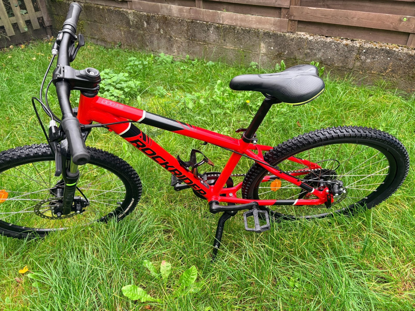 Vtt rockrider st 900 24 pouces, Vélos & Vélomoteurs, 24 pouces ou plus, Aluminium, Comme neuf, Enlèvement