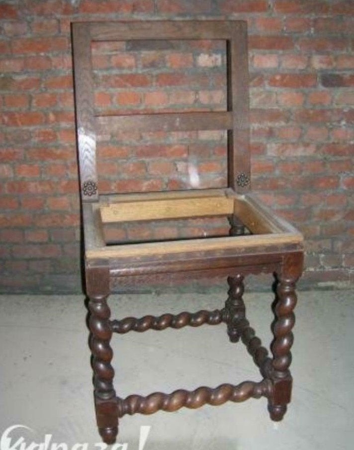 Kasteelstoel met getorste poten, Ophalen