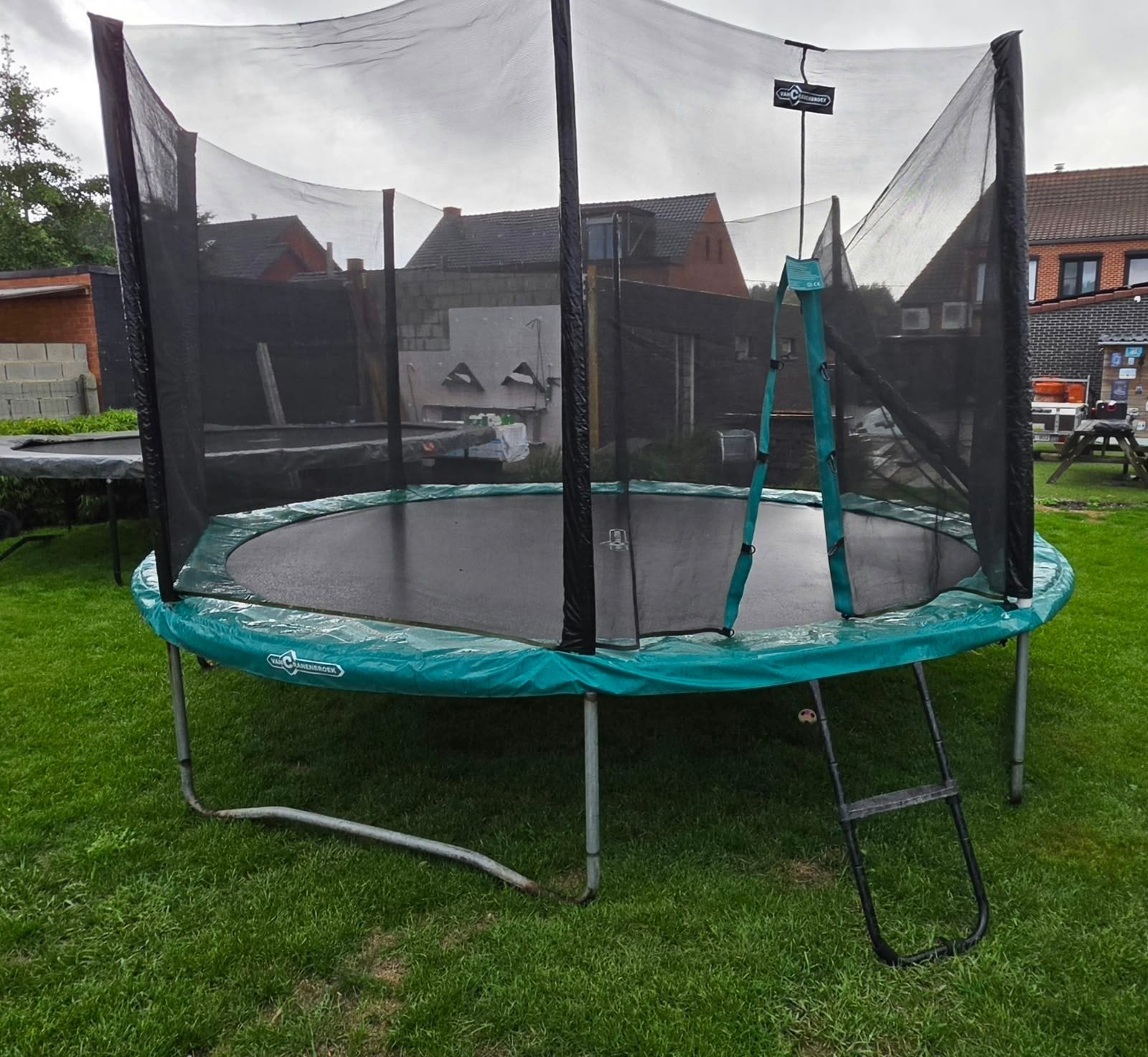 trampoline, Ophalen