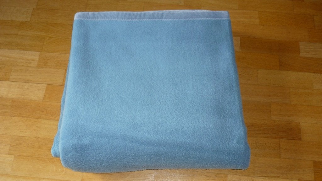 Plaid King Size Courtelle - bleu uni 233 x 256, Maison & Meubles, Chambre à coucher | Linge de lit, Enlèvement ou Envoi, Autres matériaux