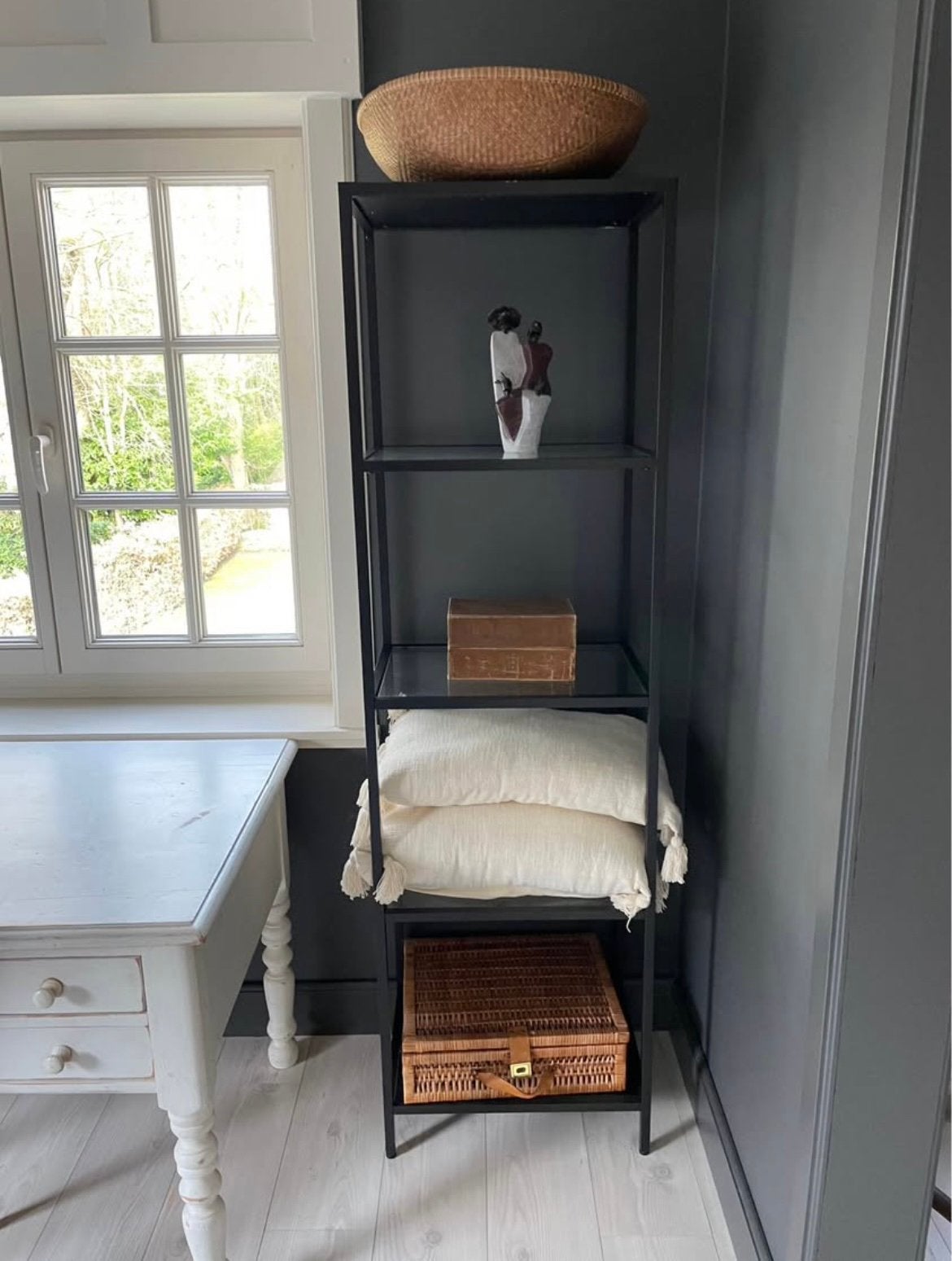 Stellingkast met glas IKEA VITTSJÖ 51 x 175 cm, Maison & Meubles, Enlèvement, Utilisé