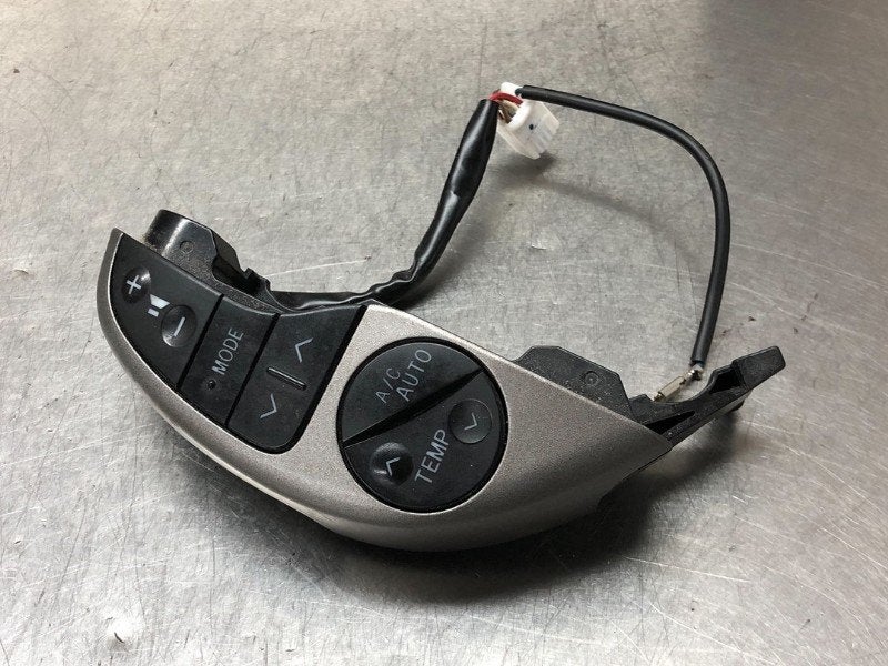 COMMUTATEURS DE VOLANT Toyota Prius (NHW20), Autos : Pièces & Accessoires, Kundenbetreuung@toyota.de, Toyota, Utilisé, Toyota-Allee 2
50858  Köln, DE