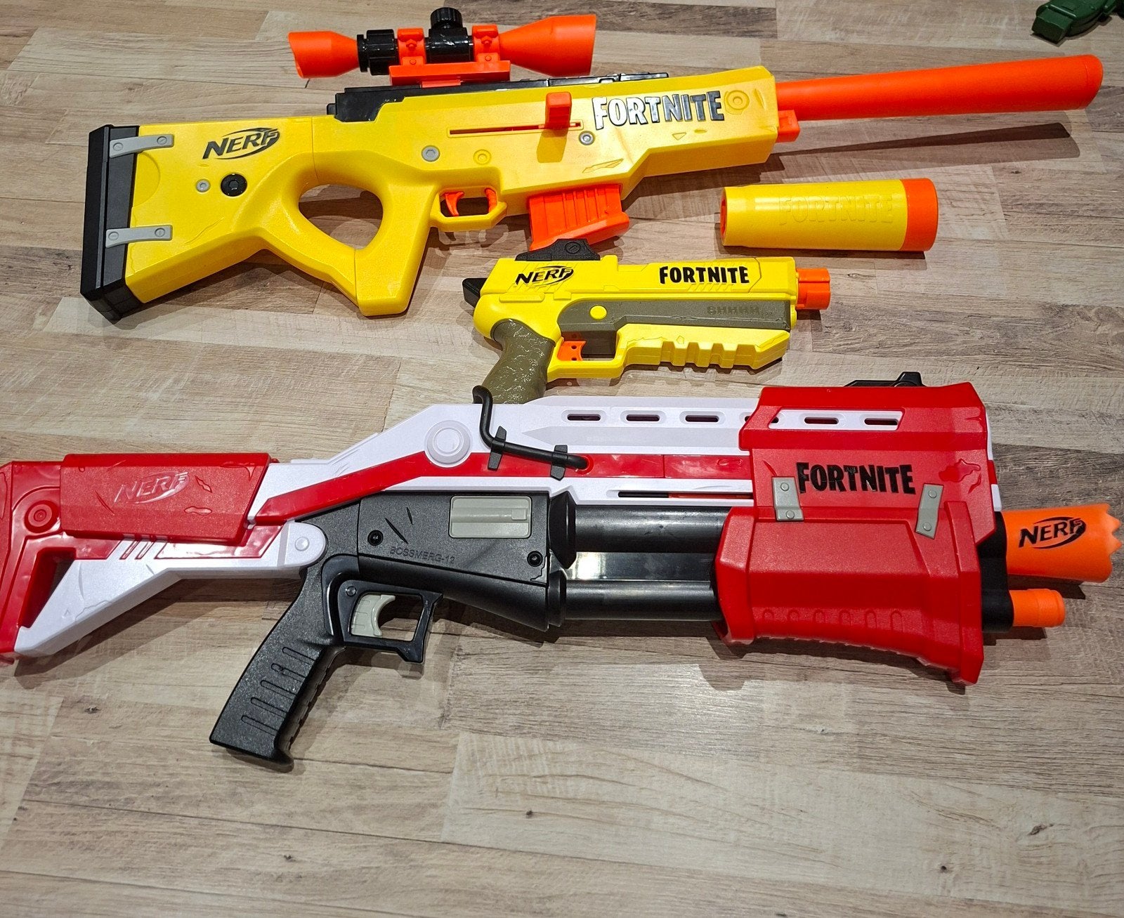 3 pistolets fornite, Collections, Enlèvement
