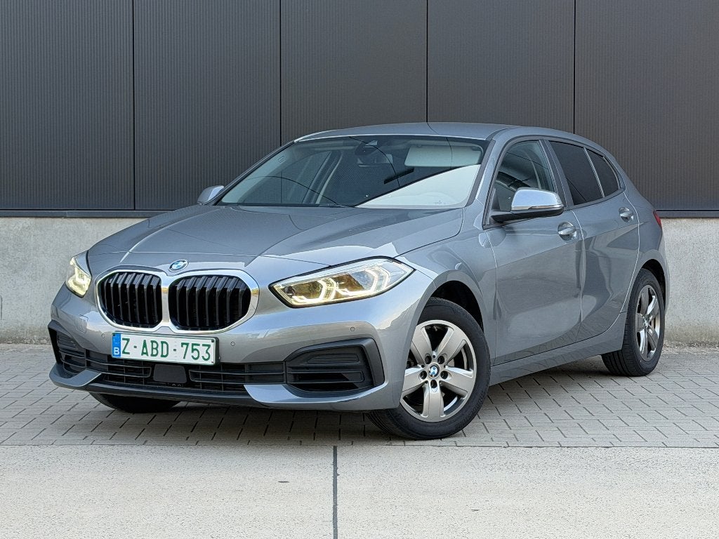 BMW 116i | Automaat | 30 maanden garantie, Auto's, BMW, Startonderbreker, 3 cilinders, BMW Premium Selection, Zilver of Grijs