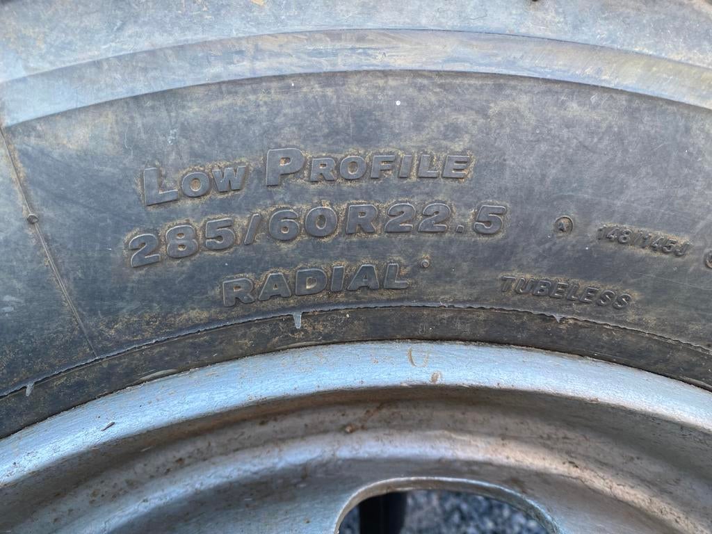 285/60R 22,5 vrachtwagen band . Landbouw banden, Zakelijke goederen, Ophalen