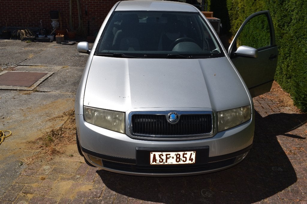 Skoda Fabia combi, Autos, Skoda, Argent ou Gris, Achat, Boîte manuelle, Entretenue par le concessionnaire