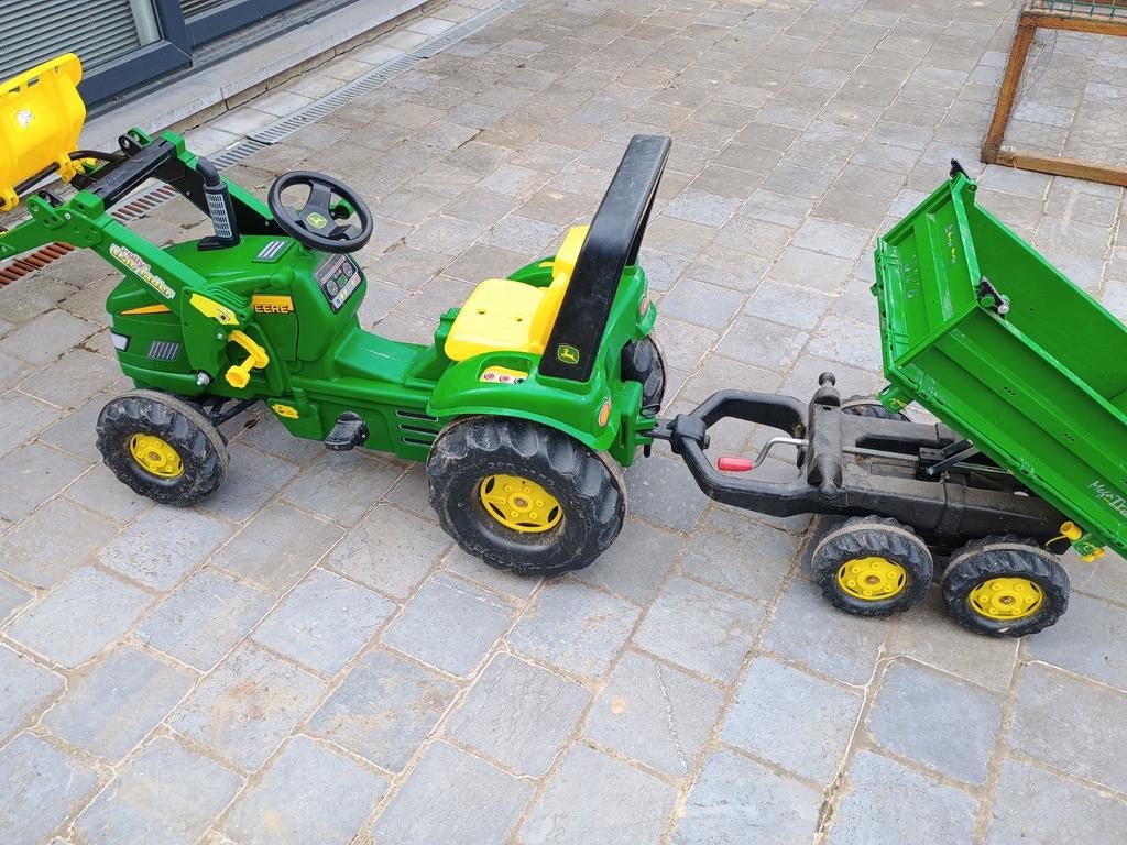 Tracteur John Deer avec chargeur frontal et remorque, Enlèvement