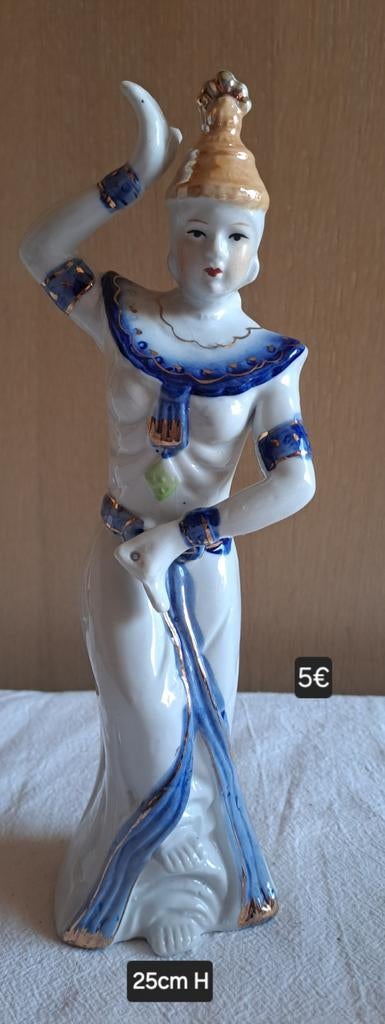 Aziatische vrouw, Ophalen of Verzenden
