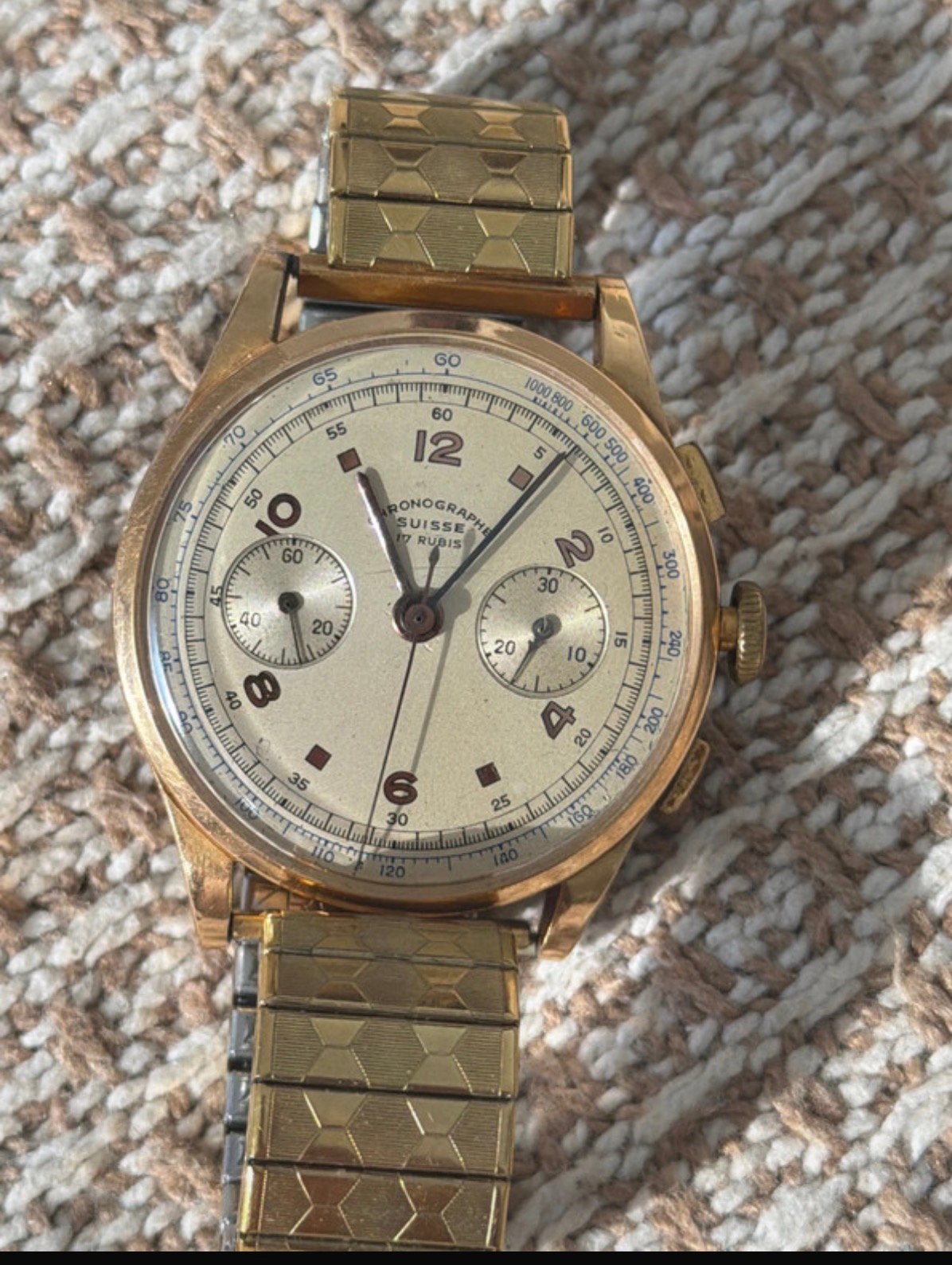 Chronographe Suisse, Ophalen, Goud