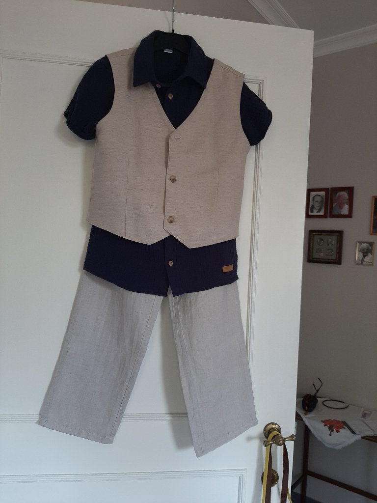 Ensemble garçon pantalon, chemise, gilet. 10/12 ans, Enfants & Bébés, Enlèvement ou Envoi, C&A, Garçon, Pantalon