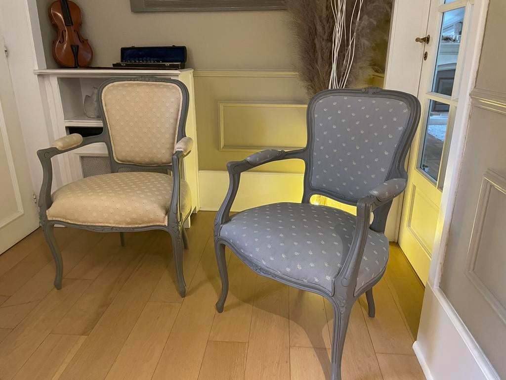 Fauteuils Louis xv, Enlèvement