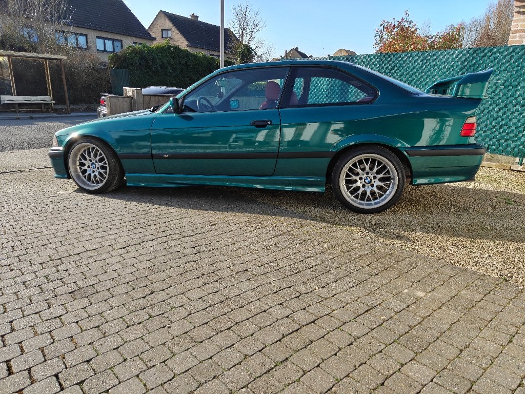 1992 BMW e36 coupe 320 - 6 cilinder, Auto's, BMW, Euro 2, 1998 cc, Achterwielaandrijving, 110 kW