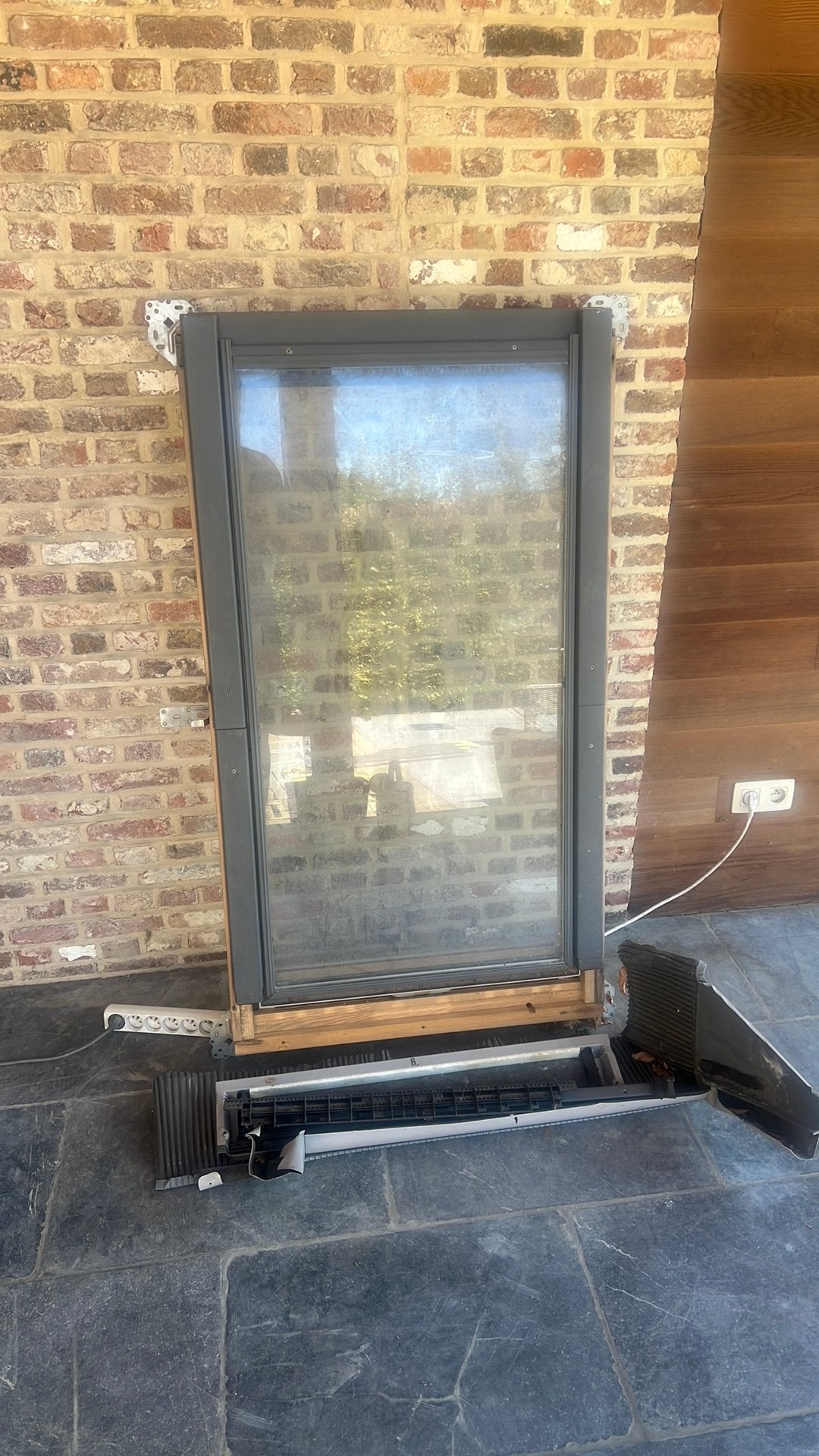 Velux dakraam, Gebruikt, Raamkozijn, Inclusief glas, 75 tot 150 cm