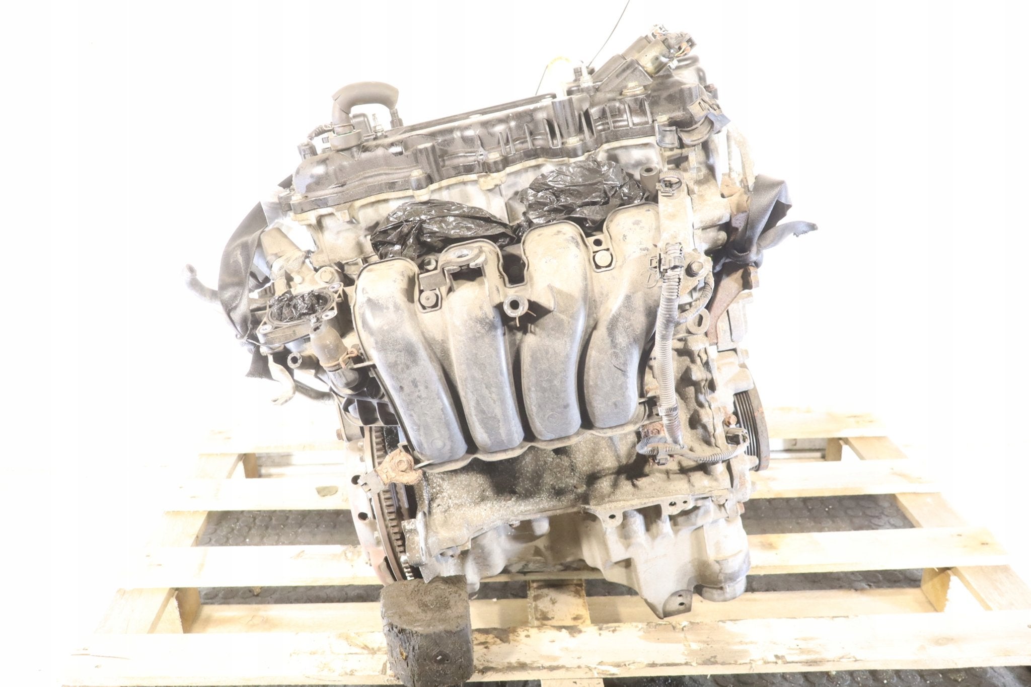 Moteur 1NRFE Nu TOYOTA YARIS, Envoi, Utilisé, Skoda