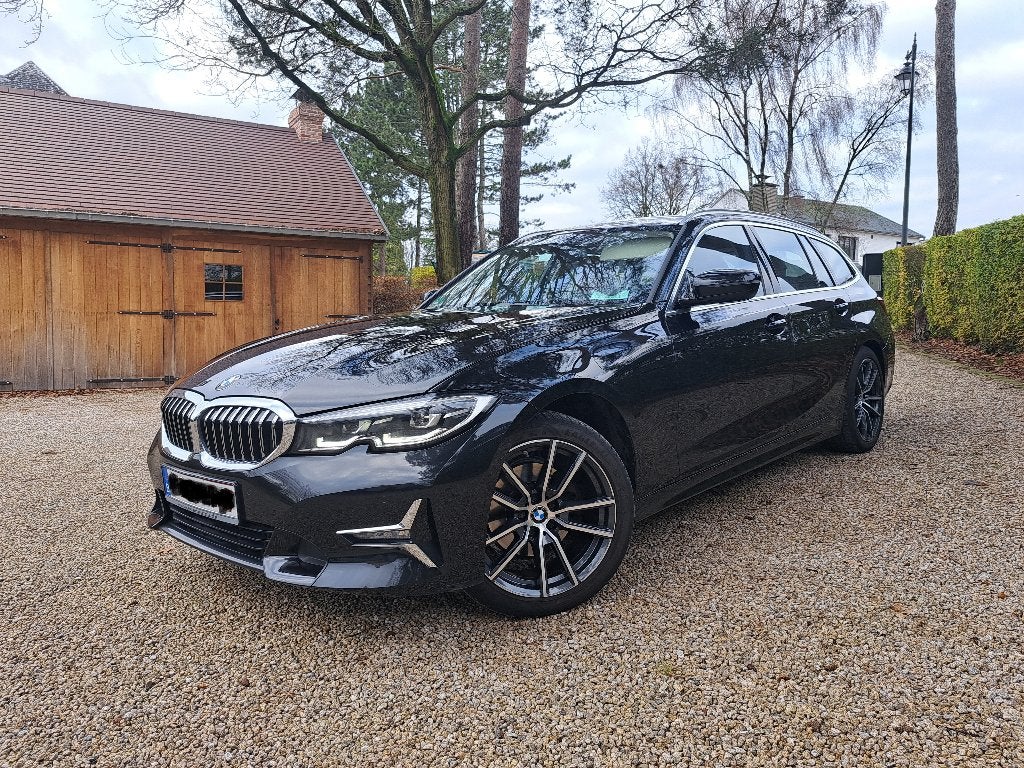 BMW 320D Touring Luxury, Cuir, Achat, 4 portes, Toit ouvrant